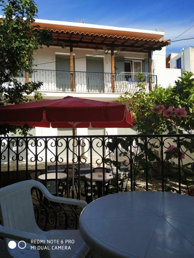 Pension Nikolas Skiathos Town Exterior photo